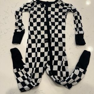 Little sleepies zippies pajamas no holes or stains